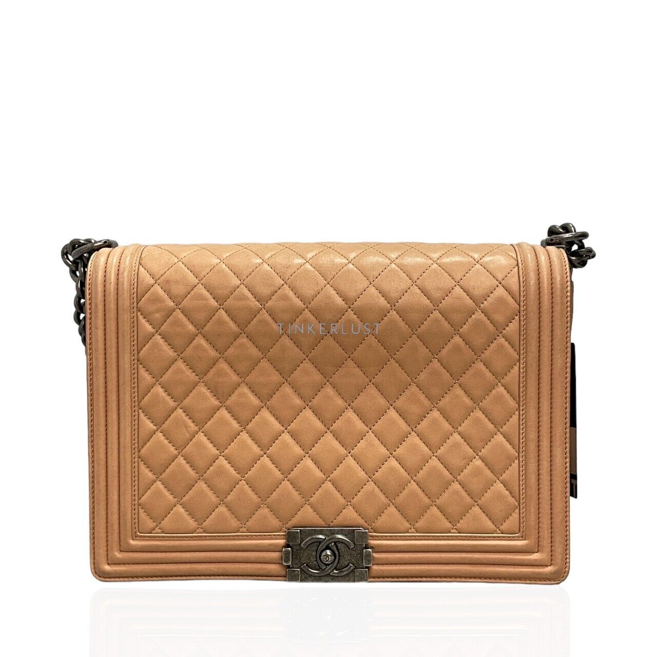 Chanel boy bag beige hot sale